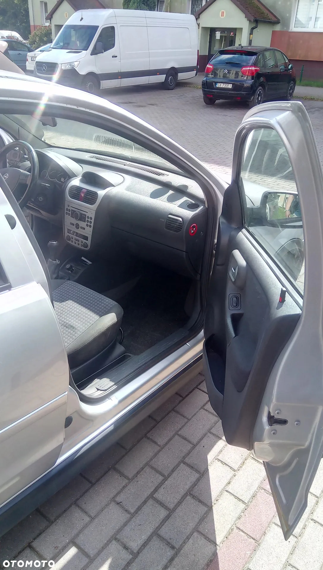 Opel Corsa 1.2 16V Essentia - 7