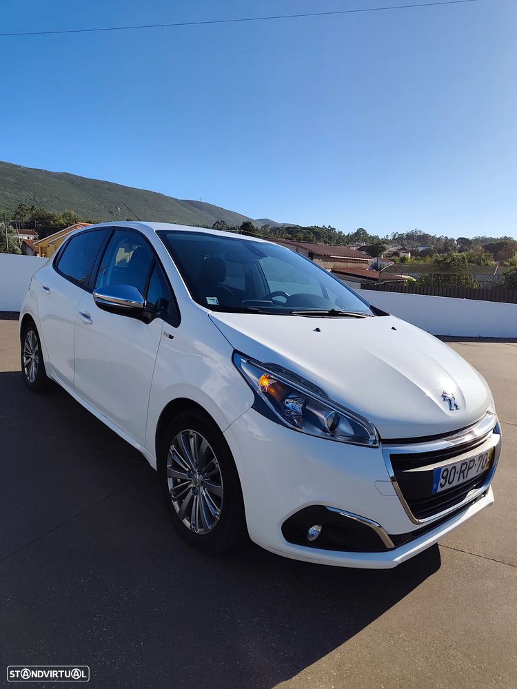 Peugeot 208 1.2 PureTech Style - 42