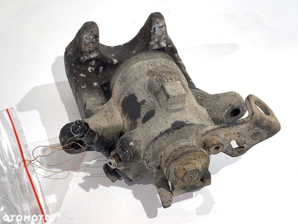 ZACISK LEWY TYŁ  VW GOLF IV (1J1) 1997 - 2008 1.9 TDI 66 kW [90 KM] olej napędowy 1997 - 2004 - 3