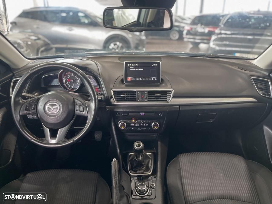 Mazda 3 Hatchback 1.5 Sky-D Excellence Navi - 27