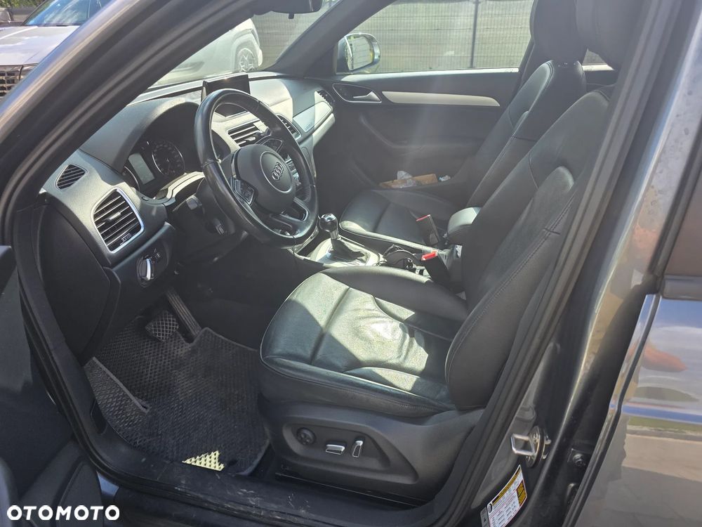 Audi Q3 2.0 TFSI Quattro S tronic design - 10
