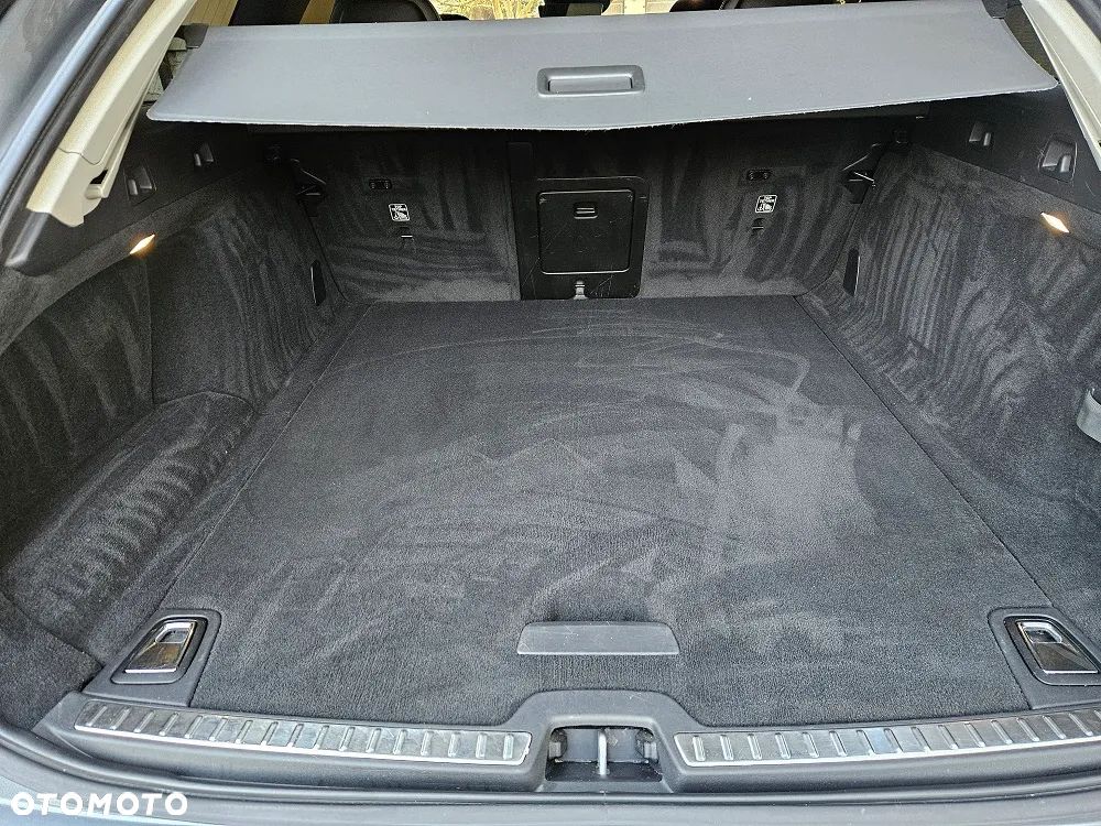 Volvo V90 Cross Country D4 AWD Geartronic Pro - 28