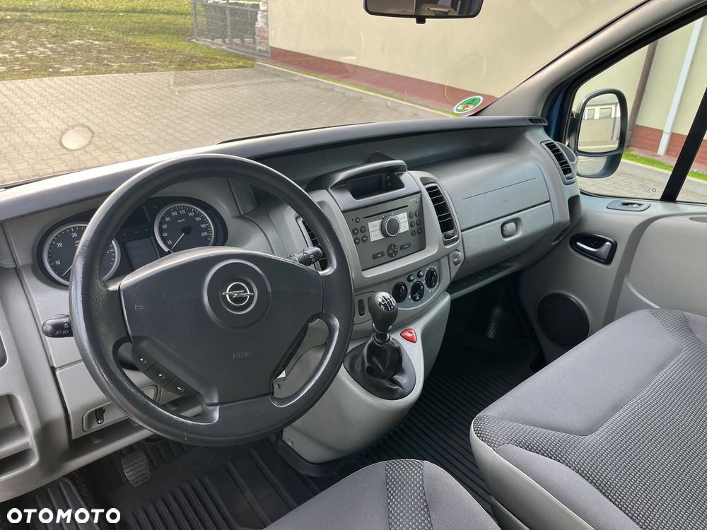 Opel Vivaro L1H1 2.7t - 10