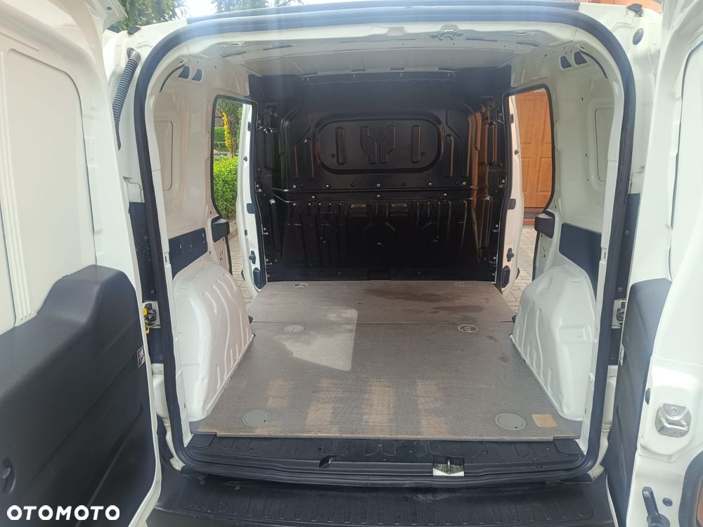 Fiat Doblo - 17