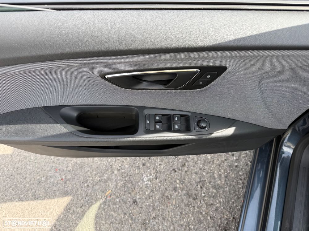 SEAT Leon ST 1.6 TDI Xcellence S/S - 8