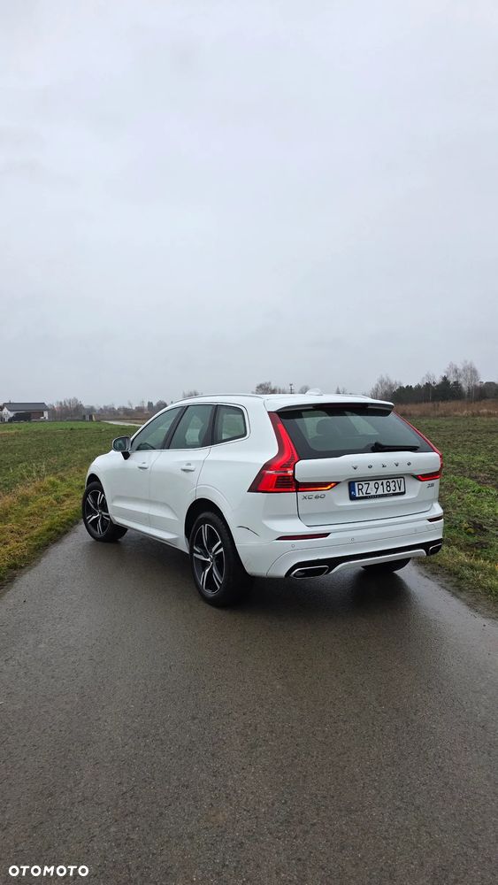 Volvo XC 60 D3 R-Design - 4
