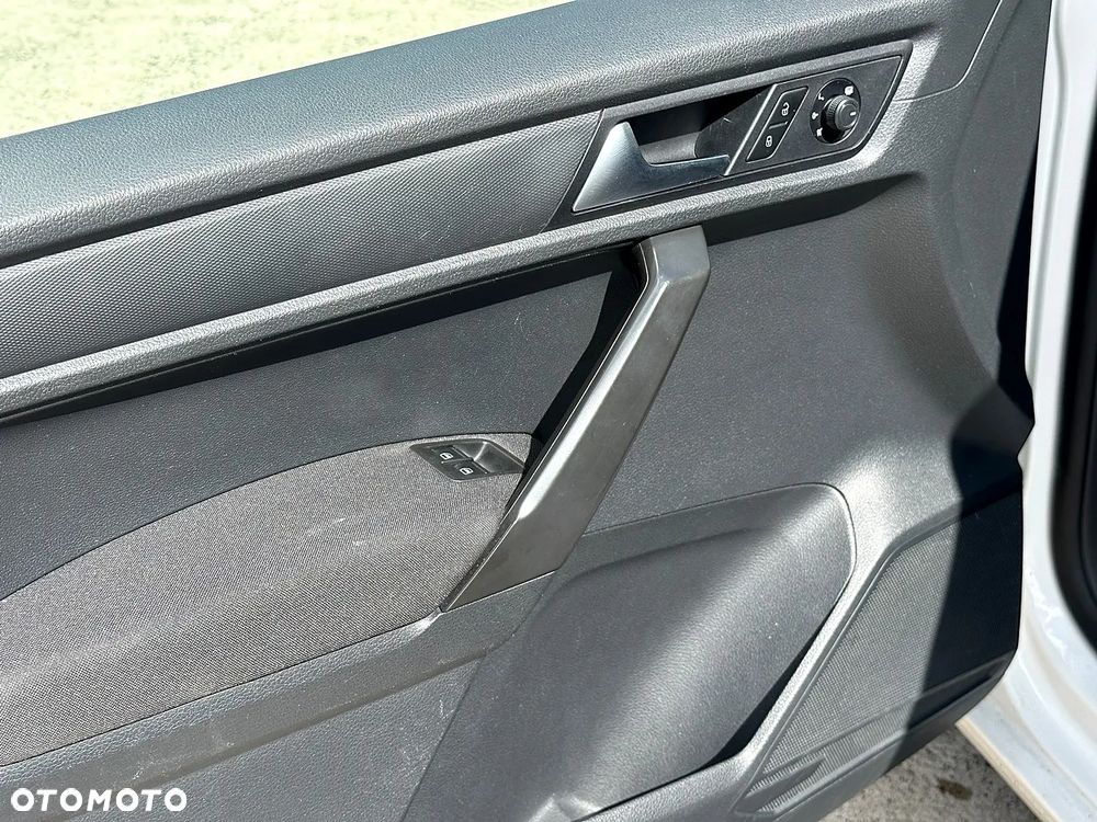 Volkswagen Caddy 2.0 TDI Comfortline - 7