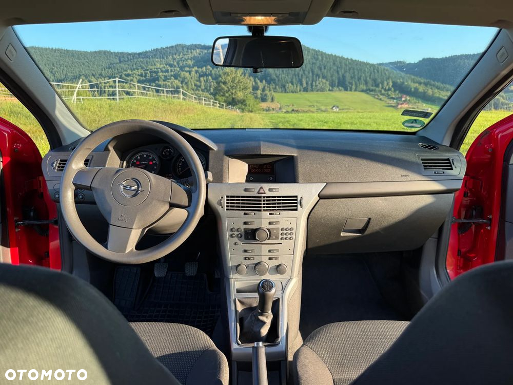 Opel Astra GTC 1.4 - 16