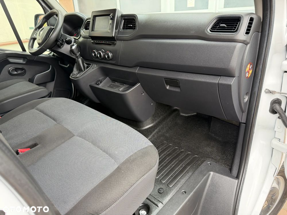 Renault Master Brygadówka Doka L3H3 - 23