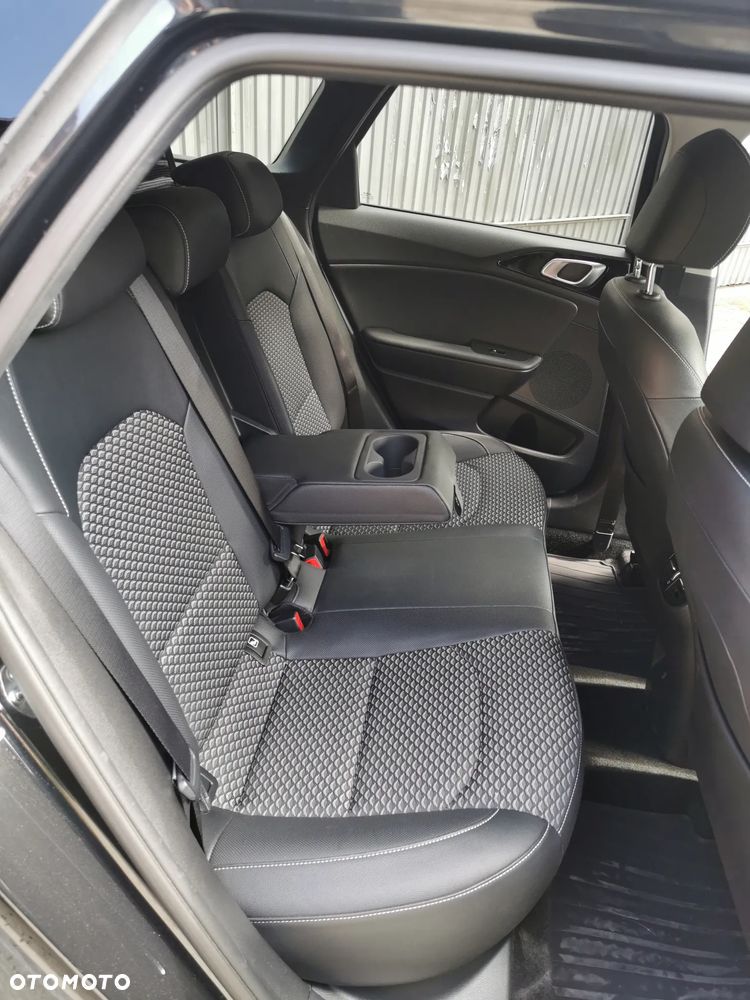 Kia Ceed 1.5 T-GDI L DCT - 17