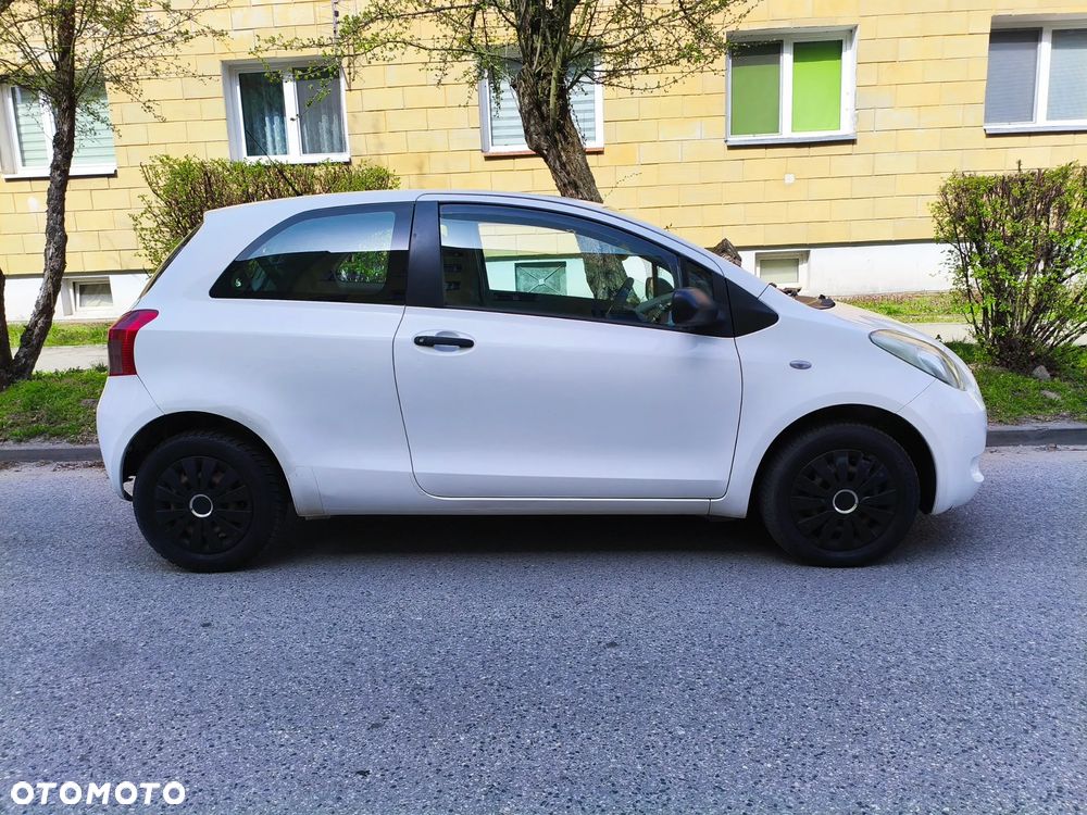 Toyota Yaris 1.0 Luna Start - 3