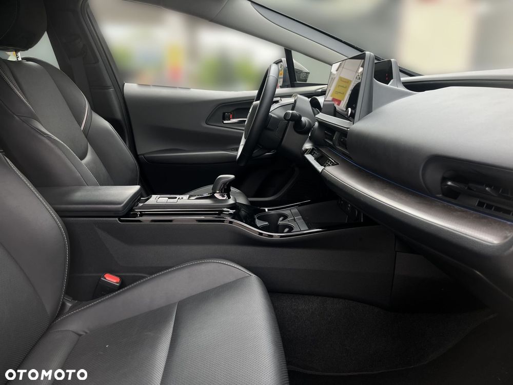 Toyota Prius - 10
