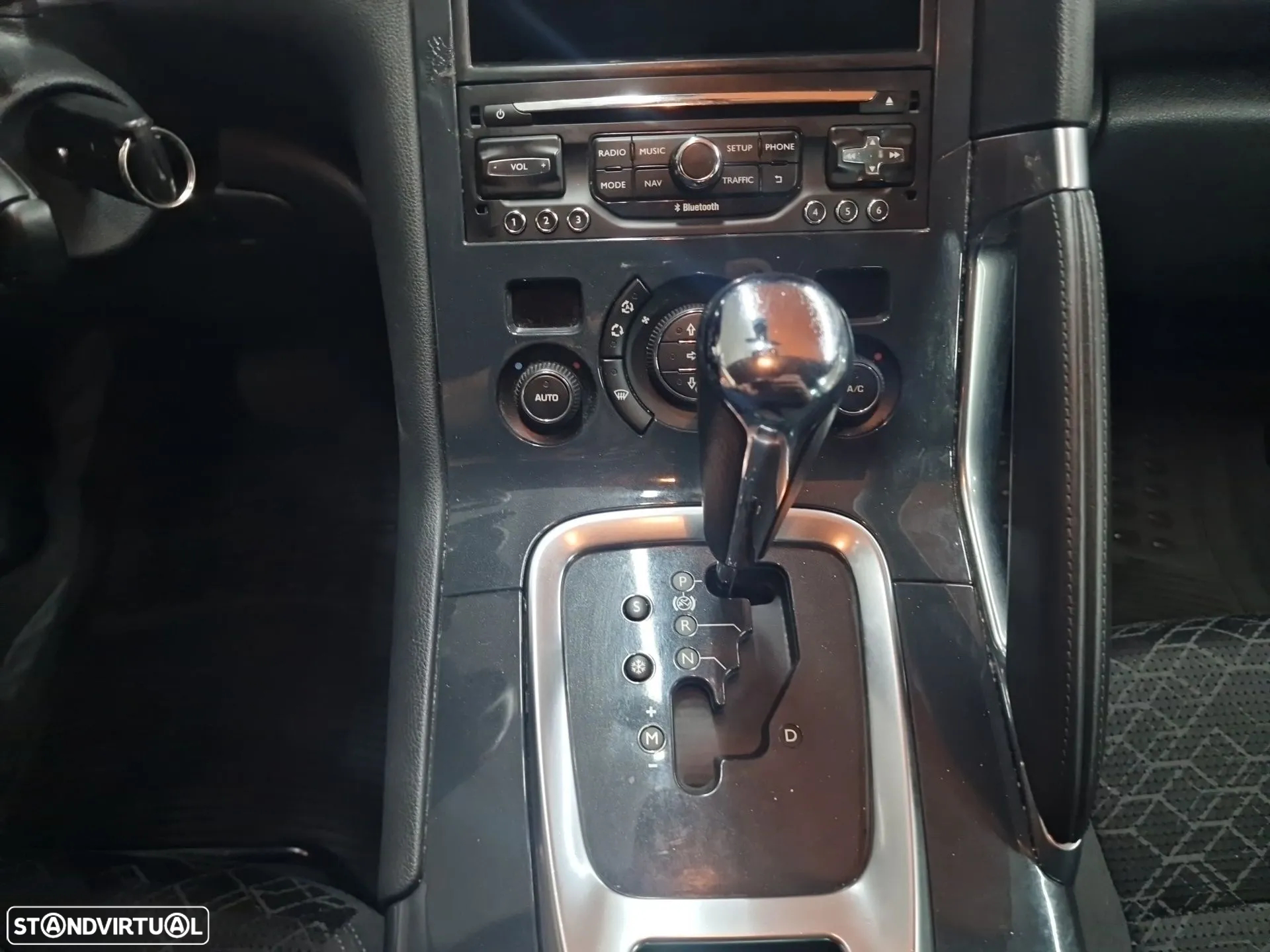 Peugeot 3008 BlueHDi 120 EAT6 Stop & Start Active - 14