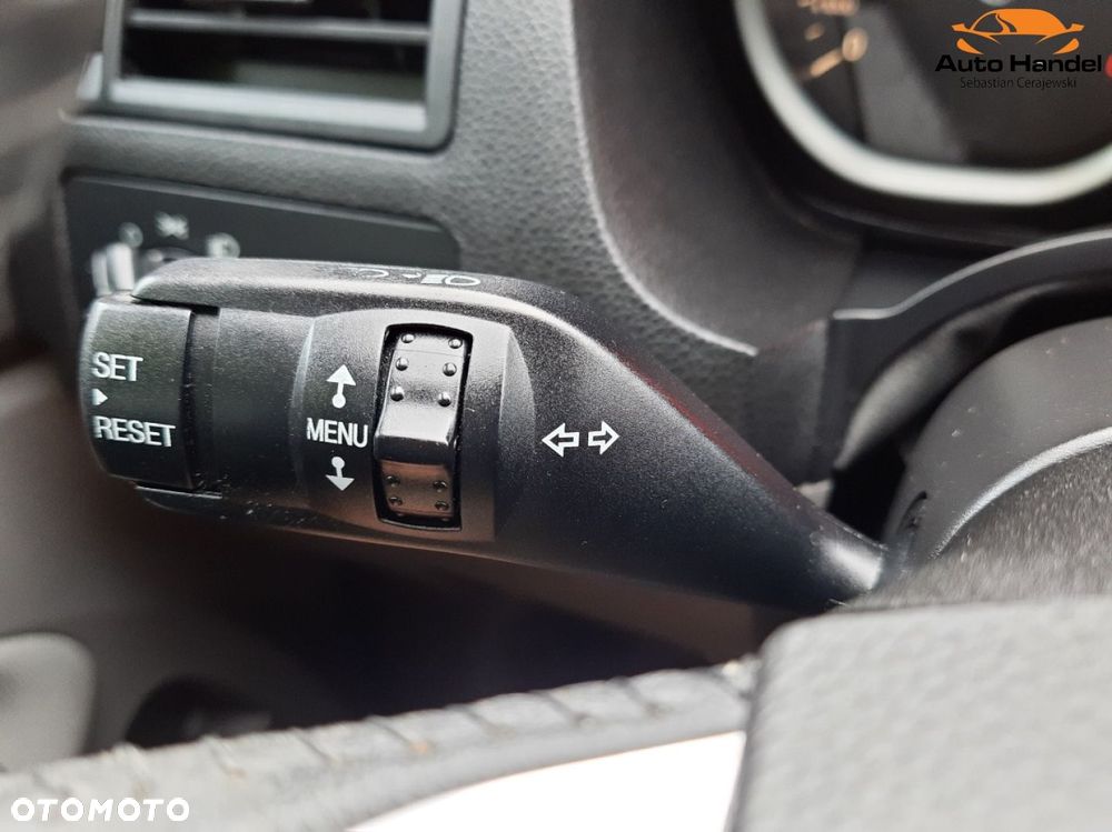 Ford Kuga 2.0 TDCi 4x4 Titanium - 25