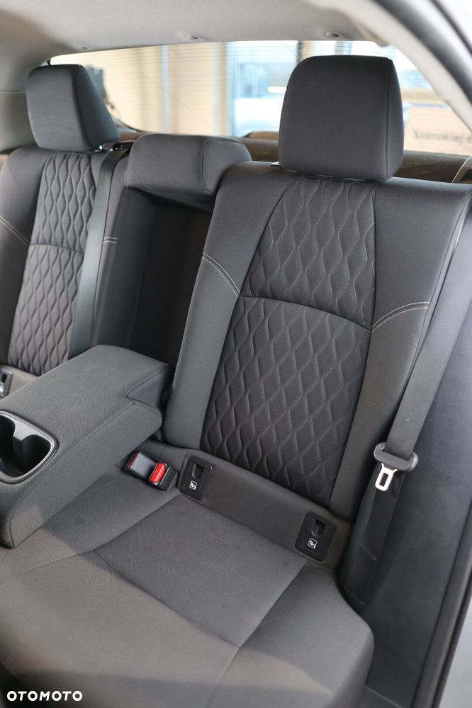 Toyota Corolla - 18