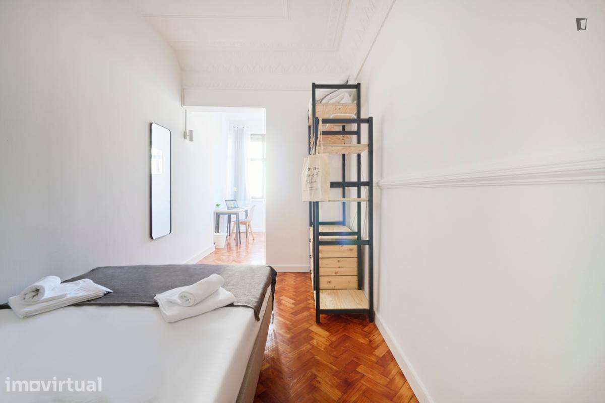 Quarto - localizado em Rato Lisbon - Grande imagem: 3/38