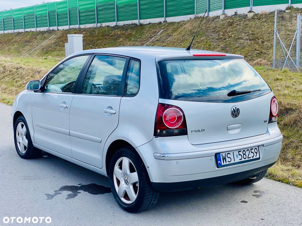 Volkswagen Polo 1.4 Comfortline - 20