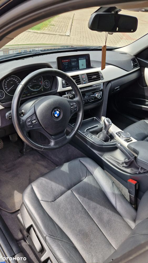 BMW Seria 3 320d Efficient Dynamic Edition Advantage - 17