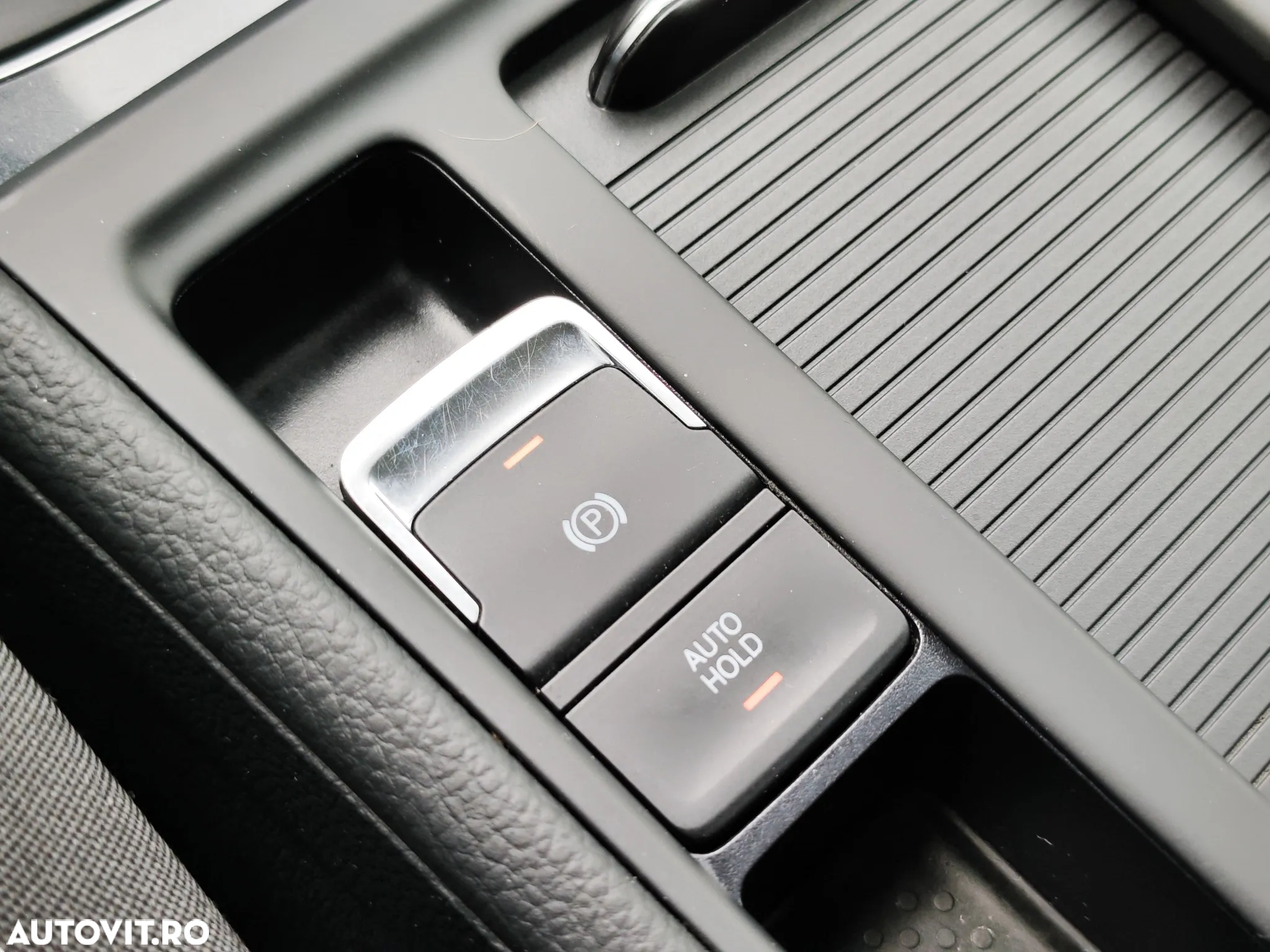 Volkswagen Golf - 27