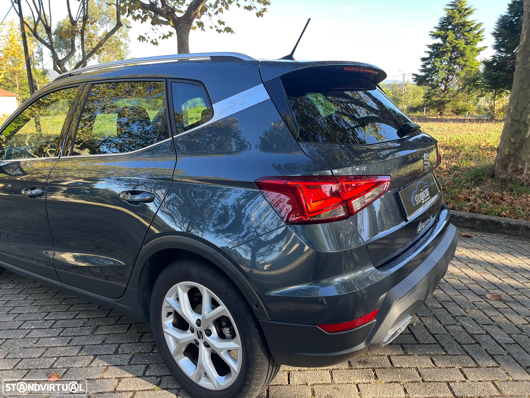 SEAT Arona 1.0 TSI FR - 9
