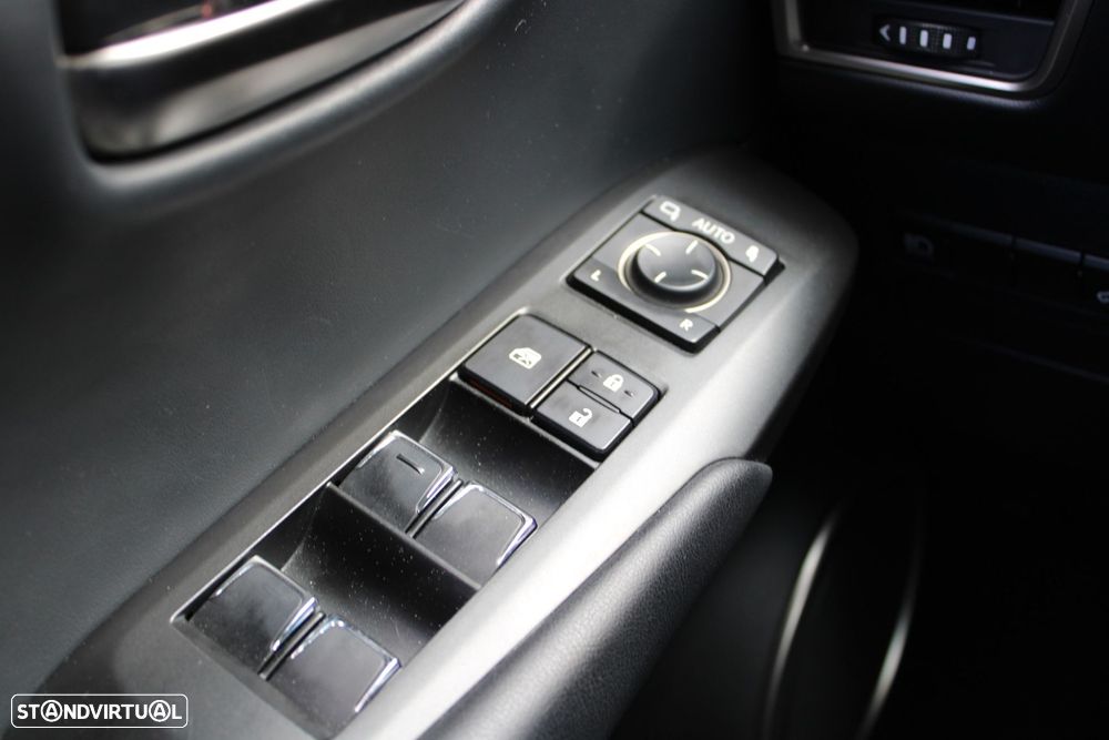 Lexus NX 300h Executive - 36