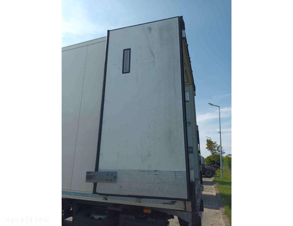 Schmitz Cargobull SKO FP 60 ThermoKing SLXi 300 - 8