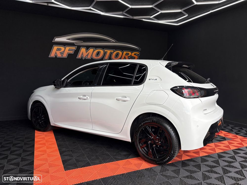 Peugeot 208 PureTech 100 Style - 28