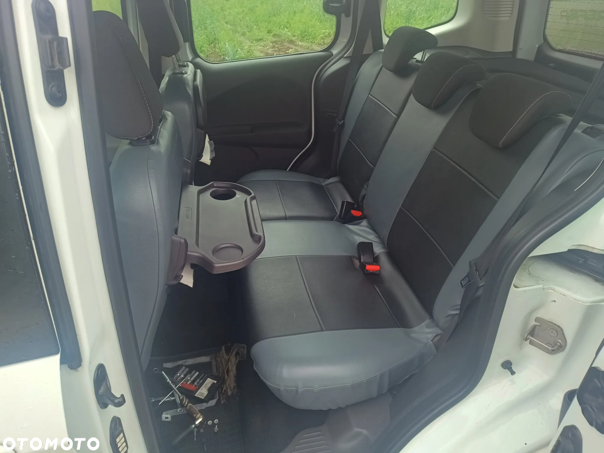 Ford Tourneo Courier 1.5 TDCi Trend - 10