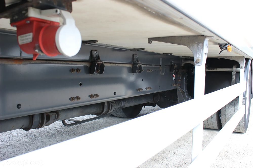 Renault D320 CHŁODNIA/*CARRIER* 1150mt /CHEREAU/TYLNE DRZWI / KAB.SYPIALNA/ EURO 6/*SERWIS FR*/ SUPER STAN - 10