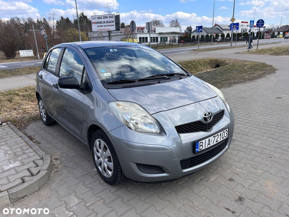 Toyota Yaris 1.0 Luna - 1