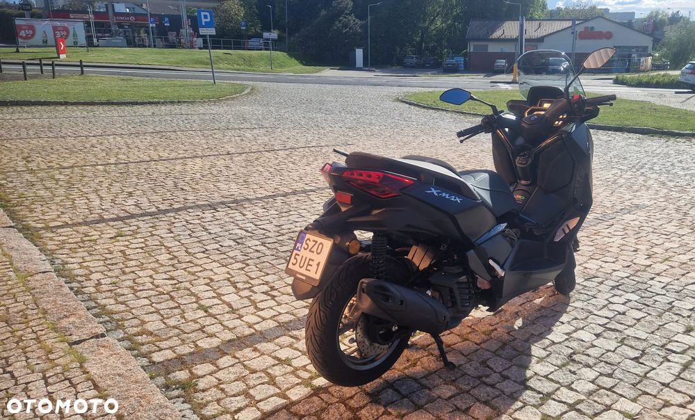 Yamaha X-max - 8