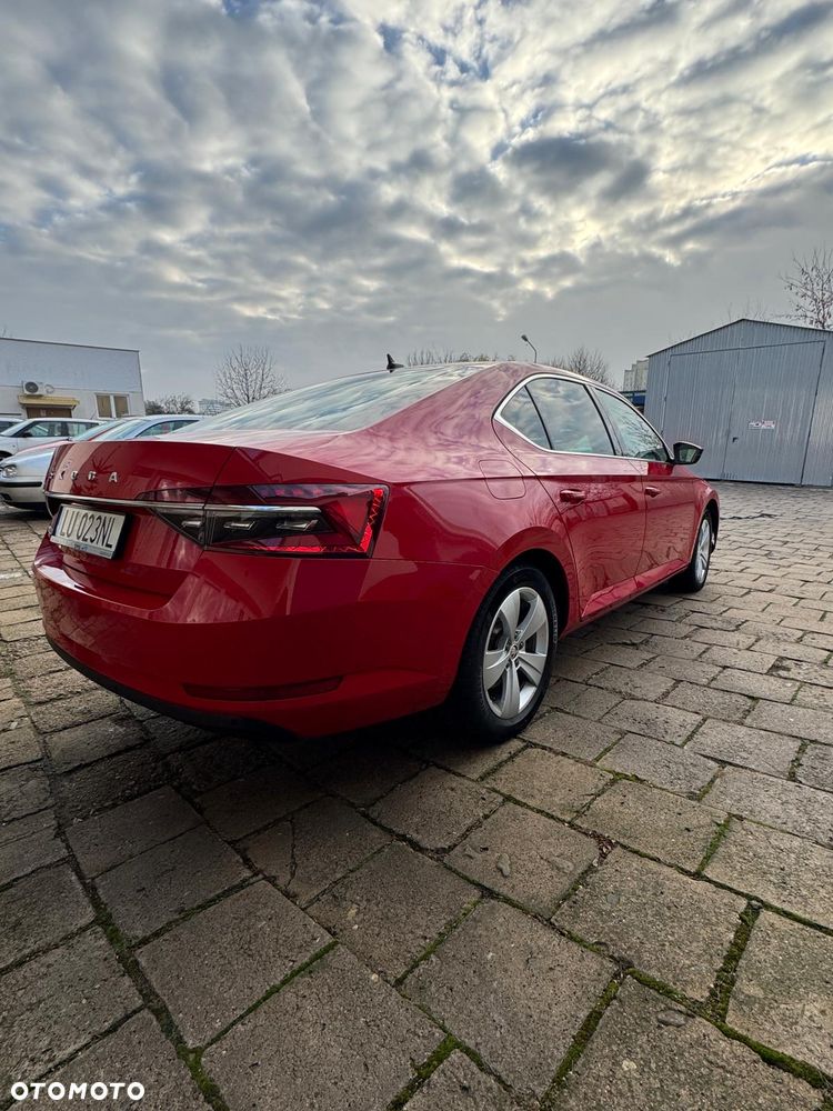 Skoda Superb 2.0 TDI SCR Style DSG - 8