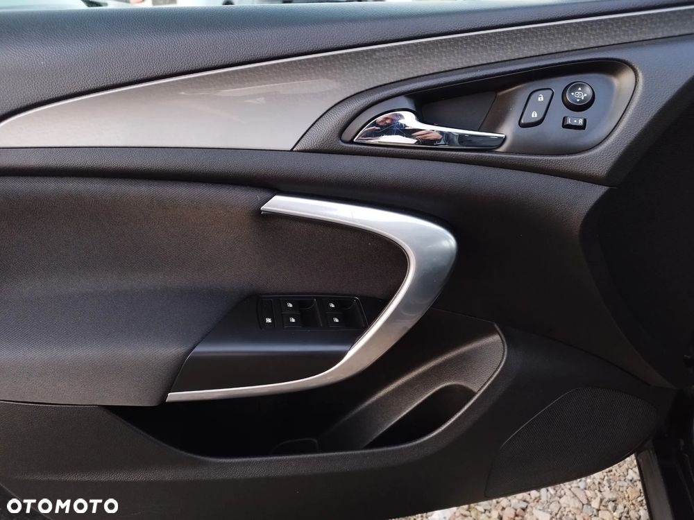 Opel Insignia - 13