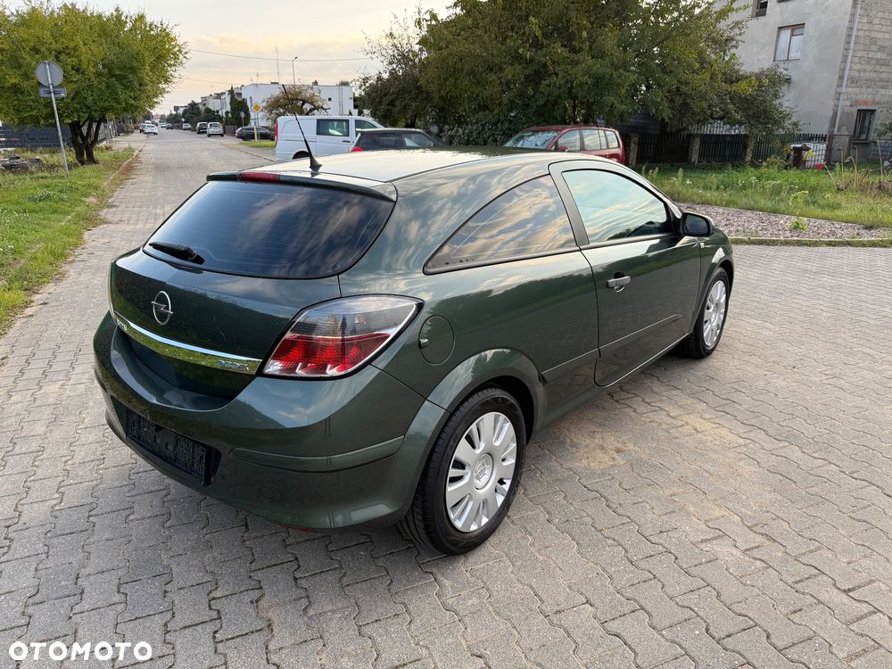 Opel Astra GTC 1.4 Catch me now - 10