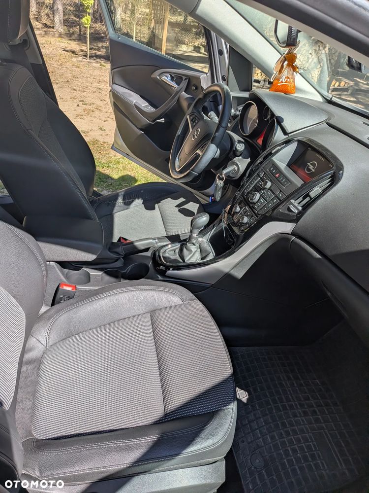 Opel Astra 1.6 CDTI Cosmo - 16