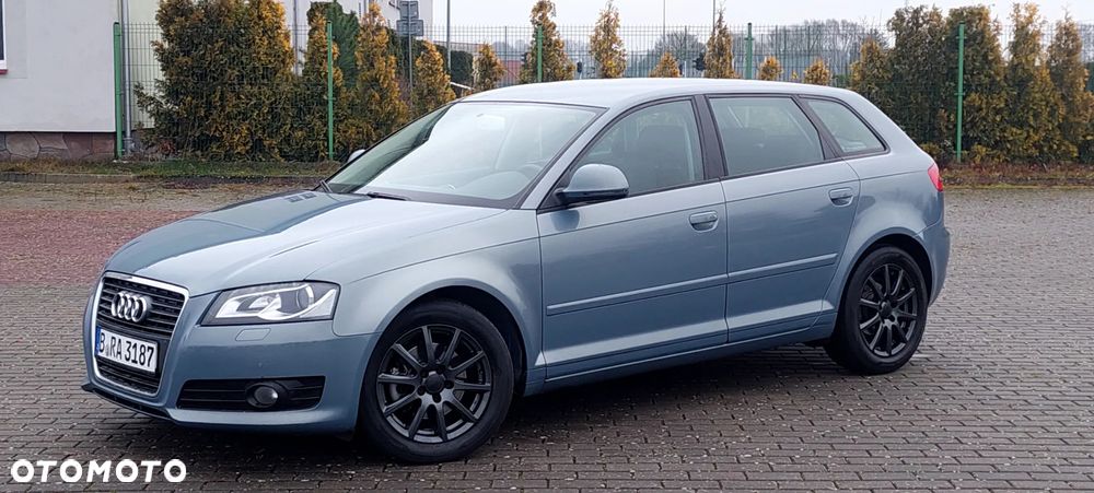 Audi A3 Sportback 2.0 TDI DPF Attraction - 2