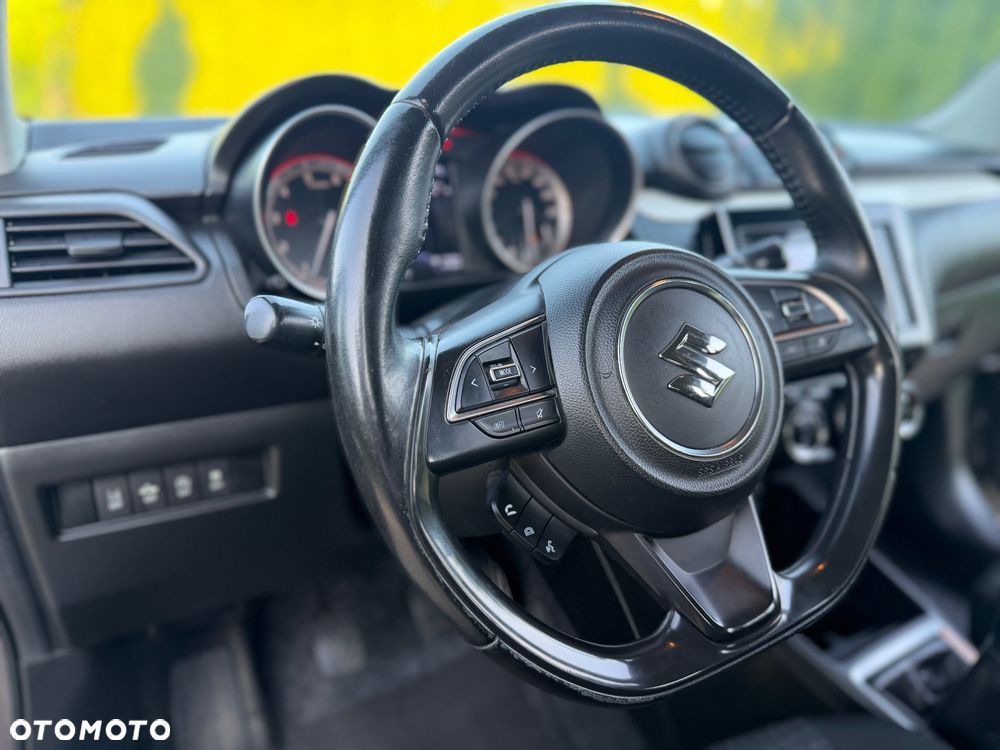 Suzuki Swift 1.0 T Premium Plus - 33
