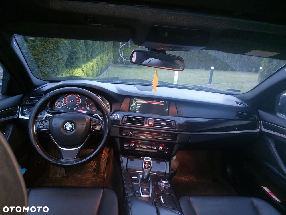 BMW Seria 5 520d - 5
