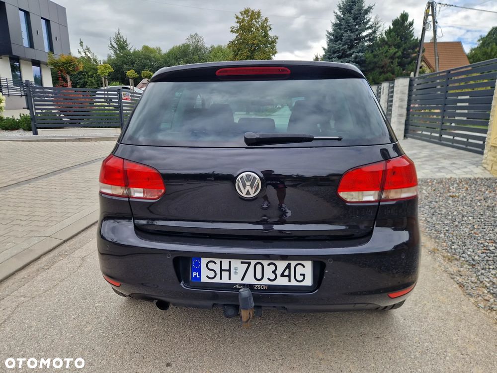 Volkswagen Golf VI 1.6 TDI BlueMot Trendline DSG - 17