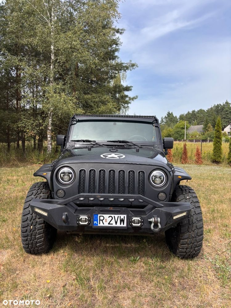Jeep Wrangler - 8