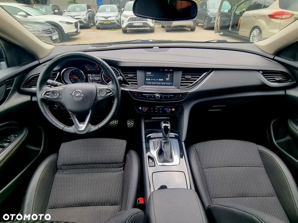 Opel Insignia - 15