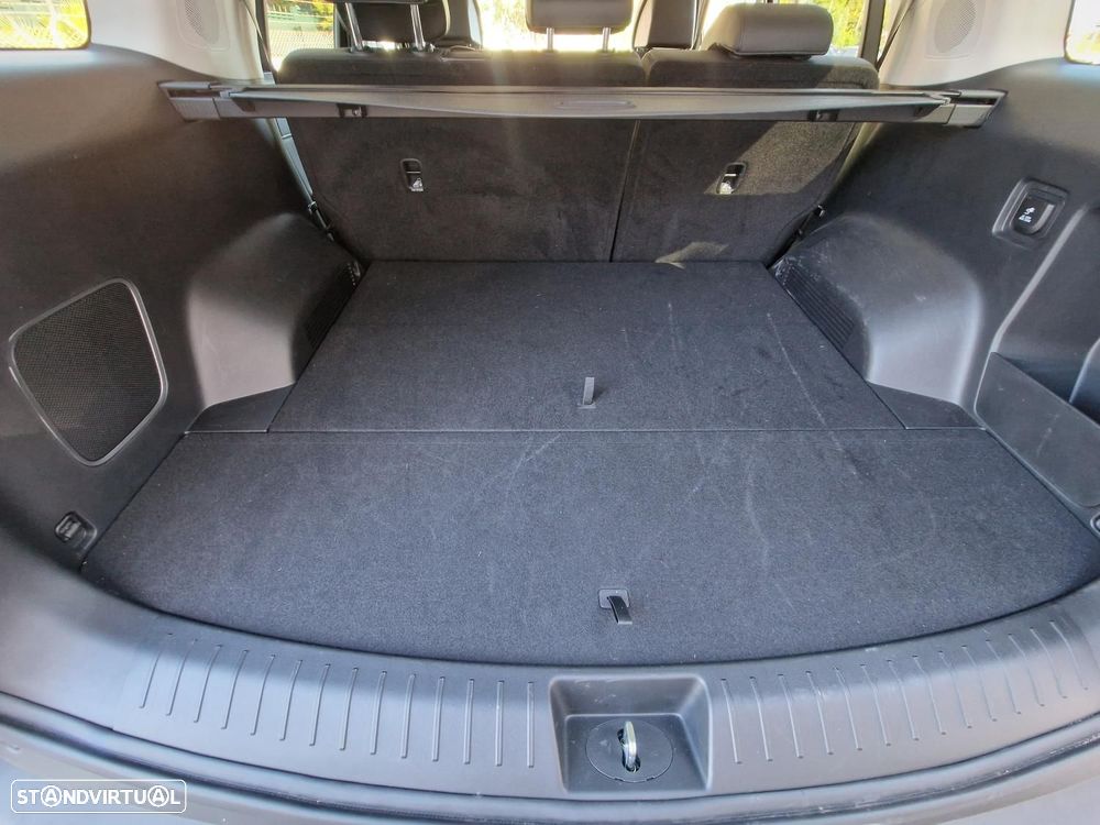 Hyundai Santa Fe 1.6 T-GDI HEV Vanguard - 39