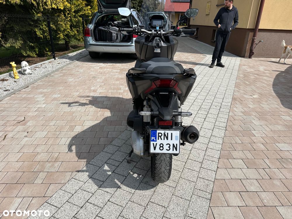 Honda ADV350 - 5