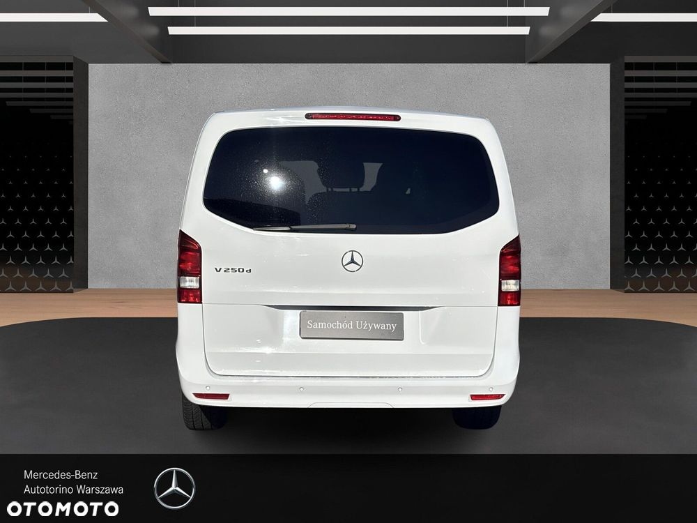 Mercedes-Benz Klasa V - 4