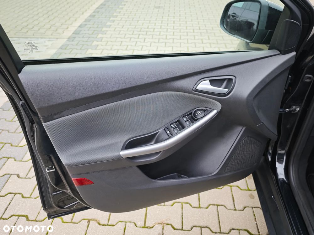 Ford Focus 1.0 EcoBoost Start-Stopp-System TREND - 28