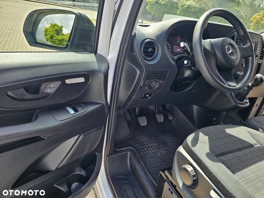 Mercedes-Benz Vito - 36