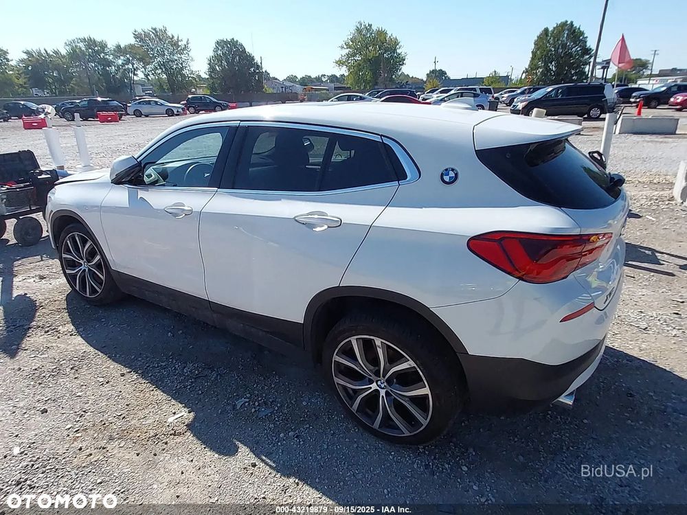 BMW X2 xDrive20i Advantage Plus - 4
