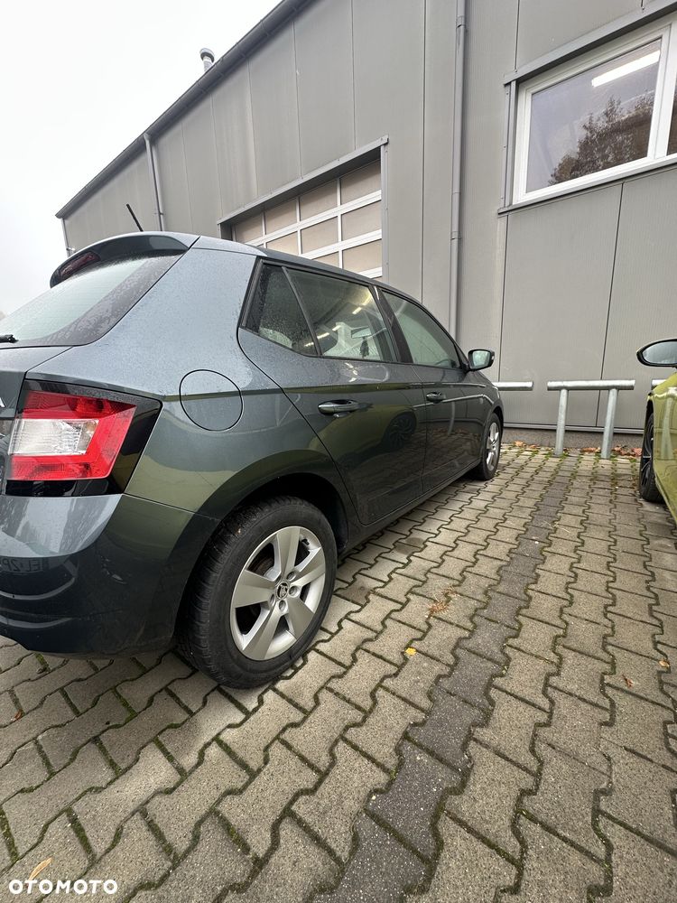 Skoda Fabia - 4