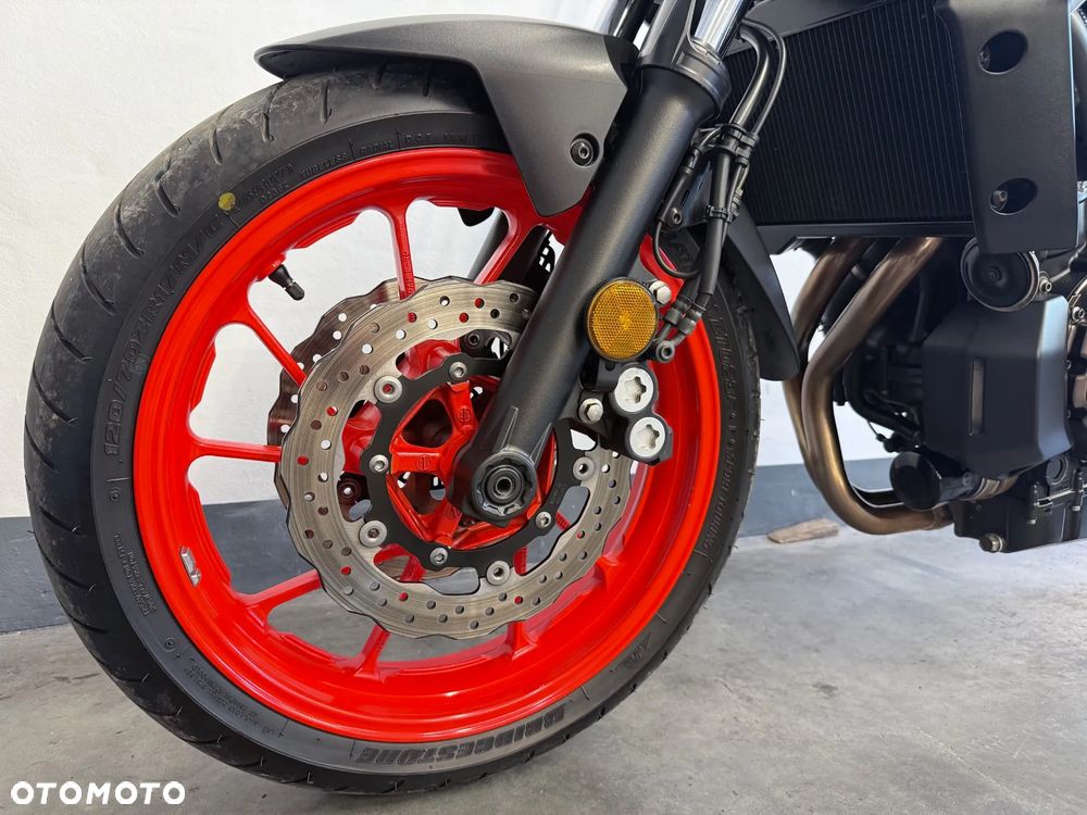 Yamaha MT - 15