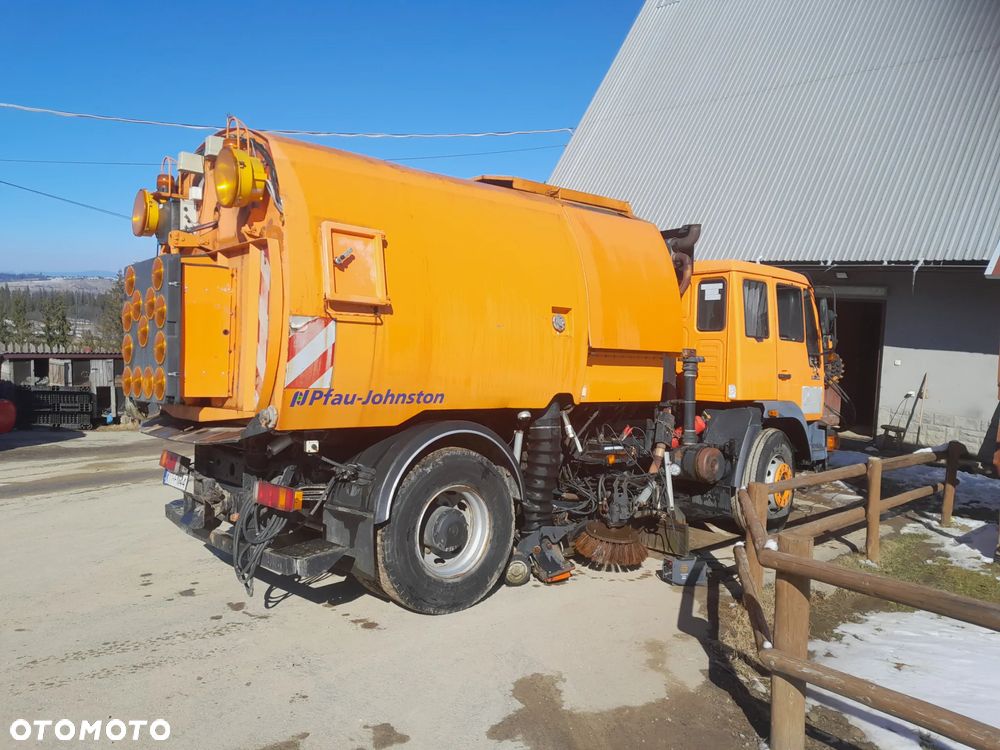MAN l2000 18.264 pfau johnston zamiatarka - 9